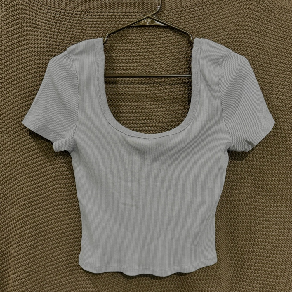 Universal Threads/Target Women's Blue Scoop Neck Top